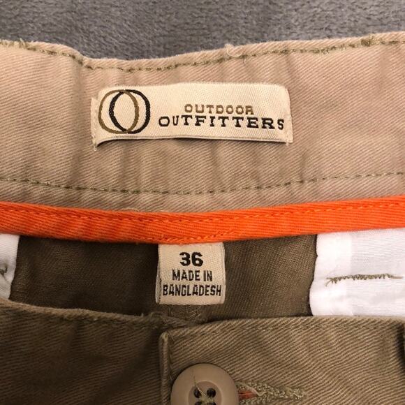 Outdoor Outfitters Pleated Front Shorts Mens Size 33 Twill Vintage Y2K - Picture 4 of 8